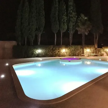 Relais Amalia 빌라 오리아